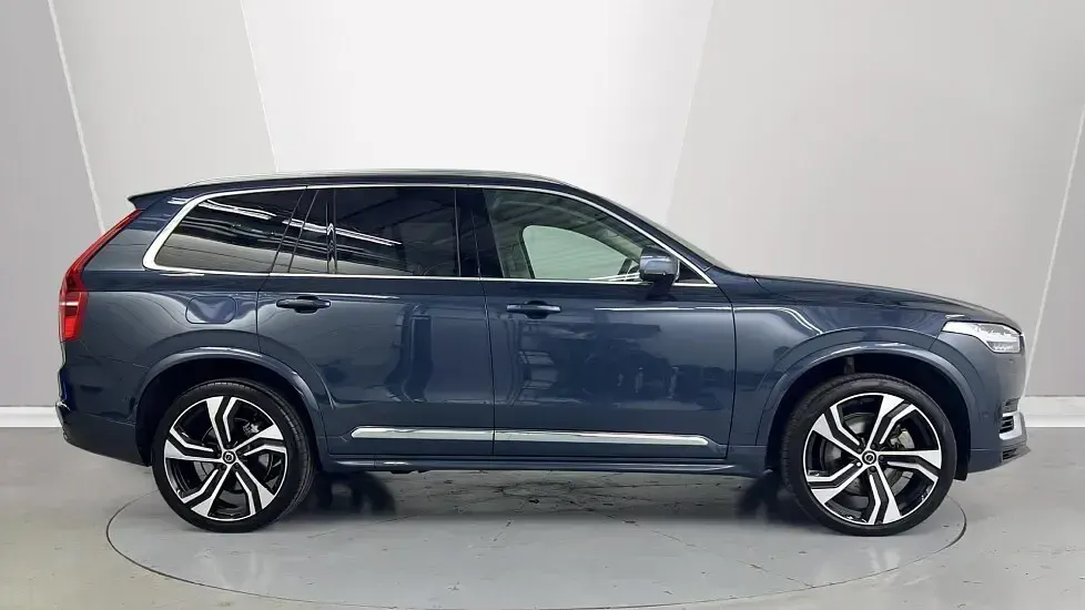 Used Volvo XC90 Ultra 449 HP (330 kW) 2024 Blue SUV