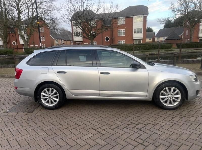 Used Skoda Octavia 2014 Silver Hatchback