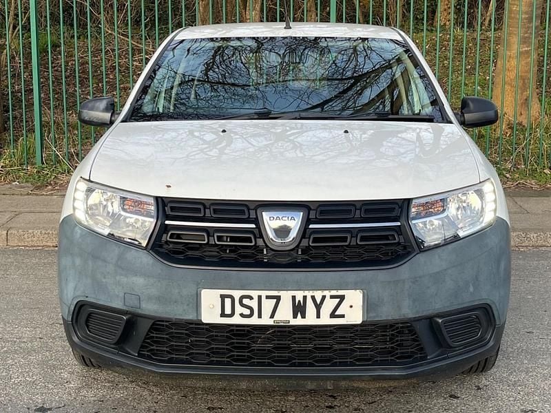 Used Dacia Sandero Acces 2017 White Hatchback
