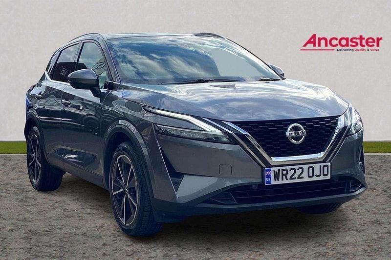 Grey Used 2022 Nissan Qashqai Tekna SUV | £22,975 (A bit pricey) - Image 1/4