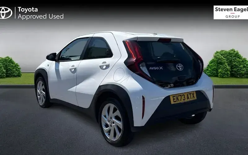 Used Toyota Aygo X PURE 72 HP (52 kW) 2025 SUV