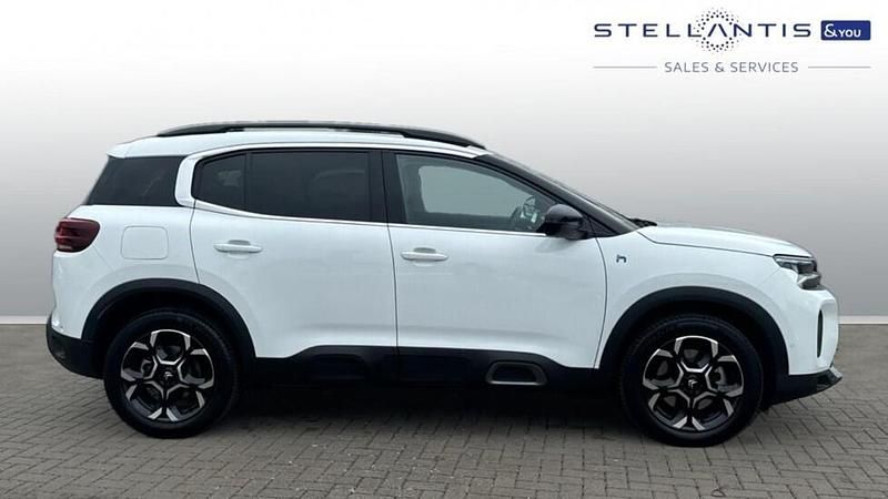White Used 2024 Citroën C5 Aircross SUV | £20,510 (Fair price) - Image 1/4