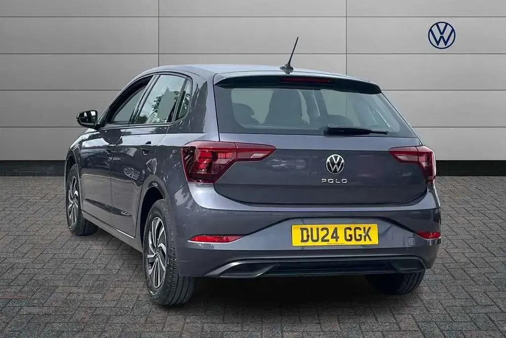 Used VW Polo Life 95 HP (69 kW) 2024 Grey Hatchback