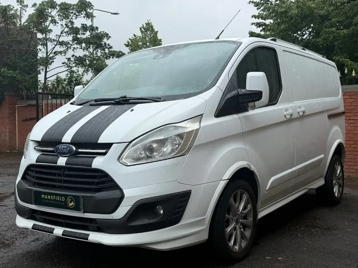 Used Ford Transit Custom Sport 155 HP (114 kW) 2014 White Van