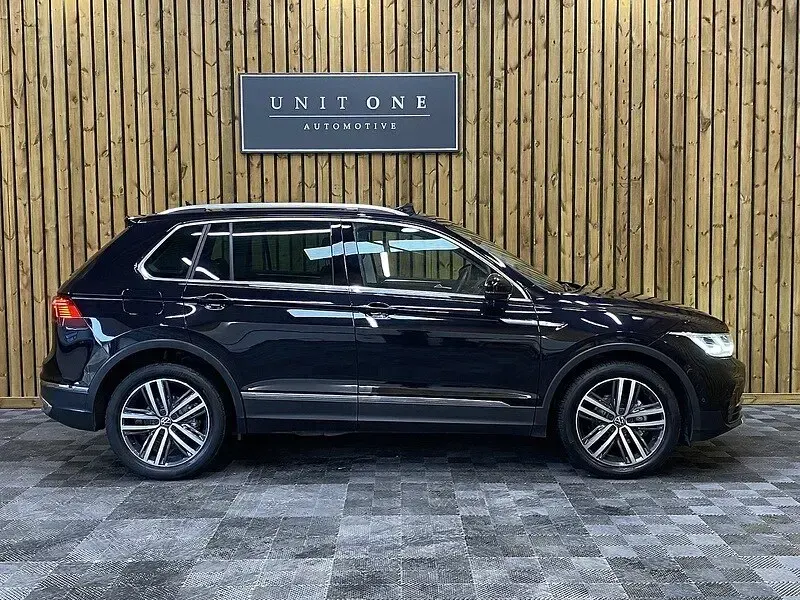 Used VW Tiguan Elegance 150 HP (110 kW) 2022 Black SUV