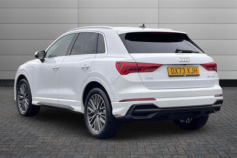 Used Audi Q3 S-Line 150 HP (110 kW) 2023 White SUV