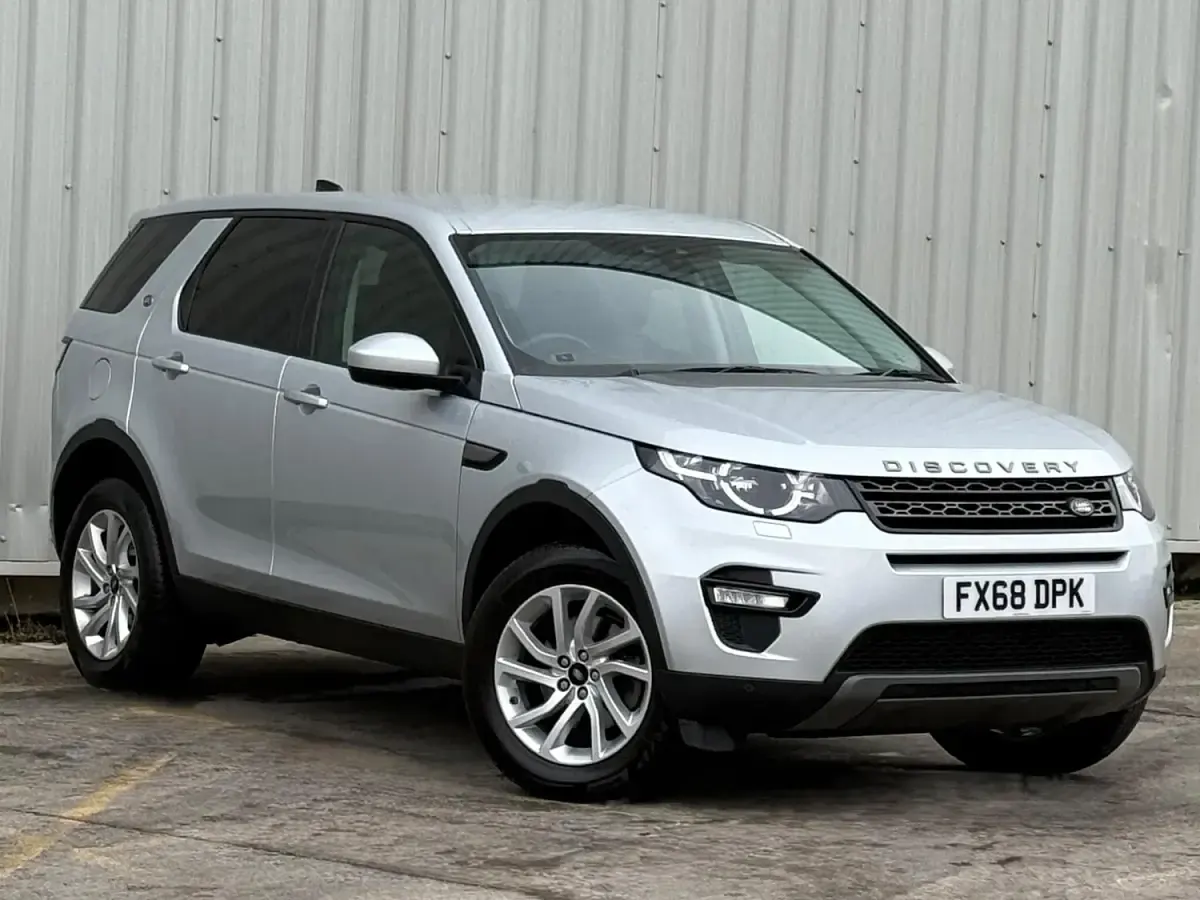 Used Land Rover Discovery Sport SE 180 HP (132 kW) 2025 Silver SUV