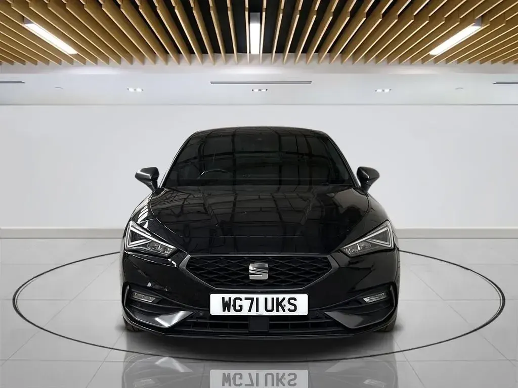 Used Seat Leon FR Sport 150 HP (110 kW) 2022 Black Hatchback