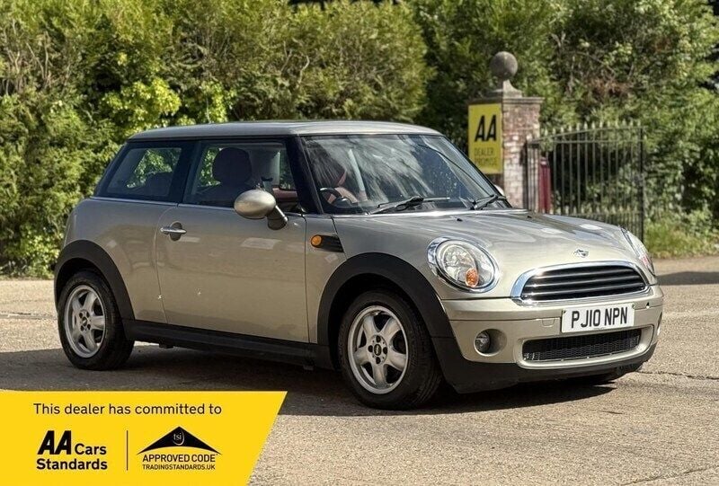 Silver Used 2010 Mini ONE Hatch Hatchback | £2,990 (Good price) - Image 1/2