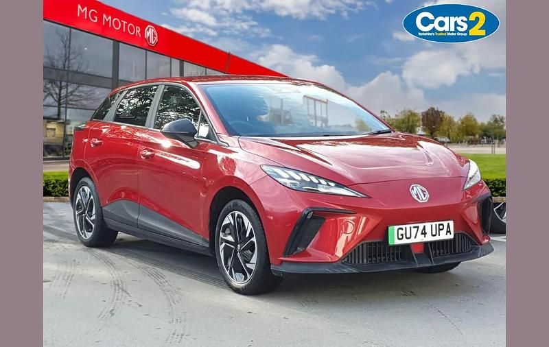Red Used 2025 MG MG4 EV SE Hatchback | £15,790 (Fair price) - Image 1/4