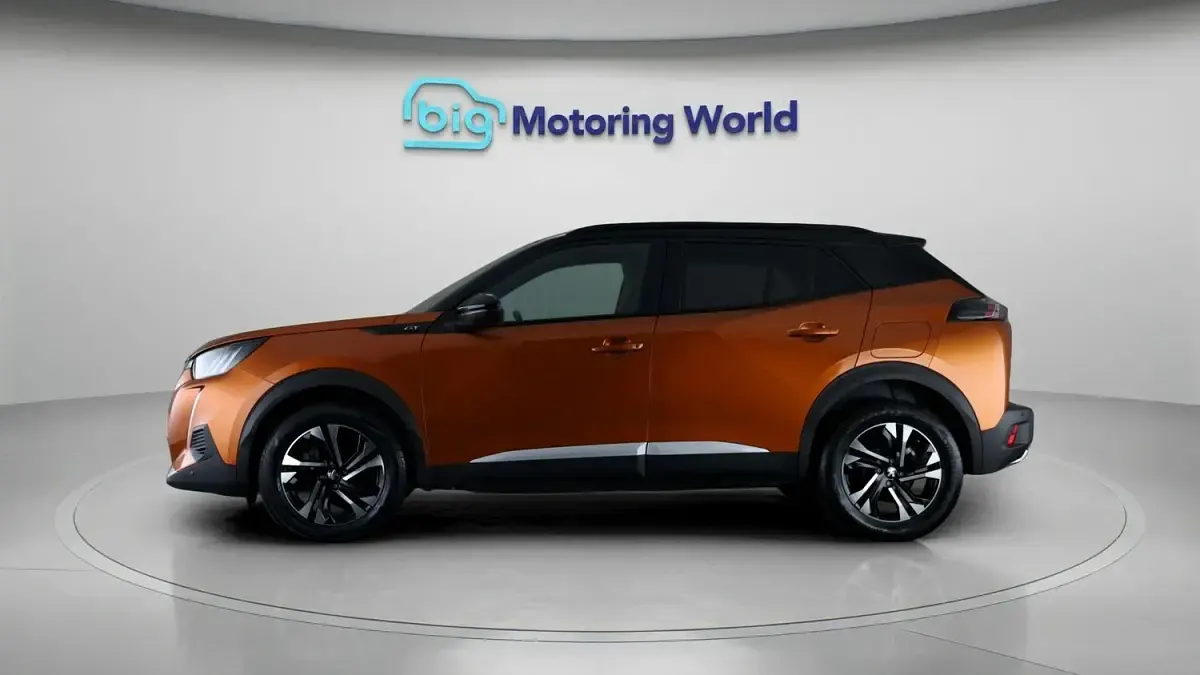 Used Peugeot 2008 GT 131 HP (96 kW) 2023 Orange SUV