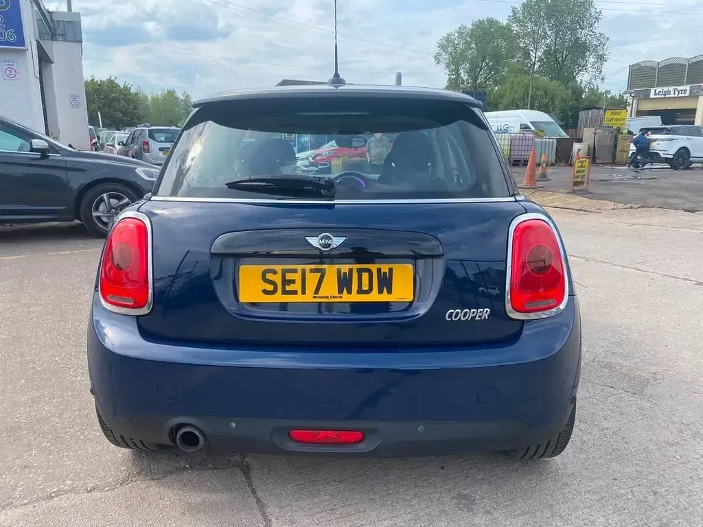 Used Mini Cooper Hatch 136 HP (100 kW) 2017 Blue Hatchback