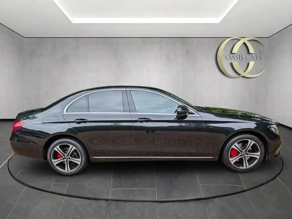 Used Mercedes E220 SE 194 HP (142 kW) 2019 Black Sedan