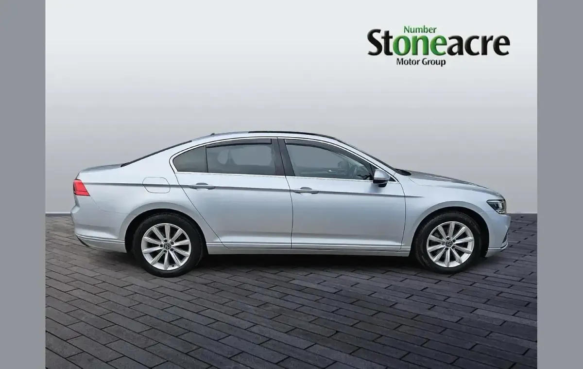 Used VW Passat SEL 147 HP (108 kW) 2021 Silver Sedan