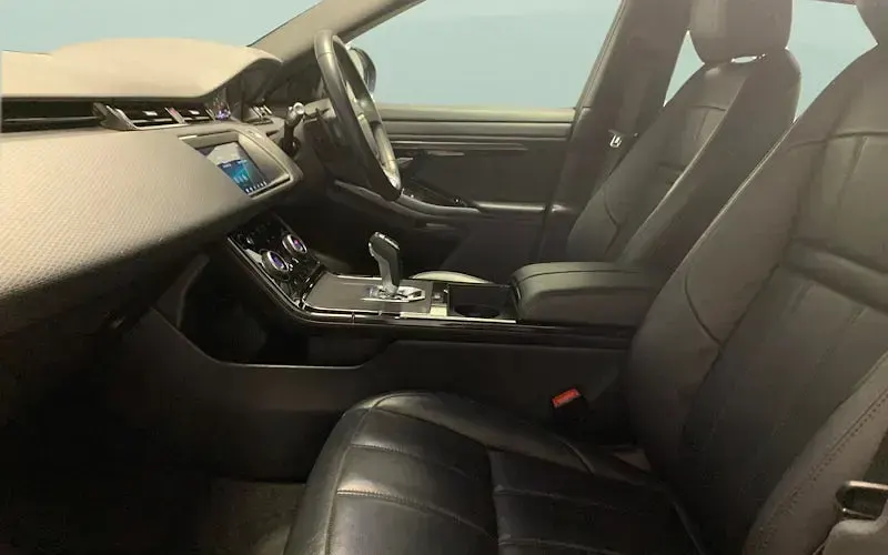 Usado Land Rover Range Rover evoque R-Dynamic 182 HP (133 kW) 2020 SUV