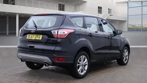 Usado Ford Kuga Titanium 150 CV (110 kW) 2018 Negro SUV