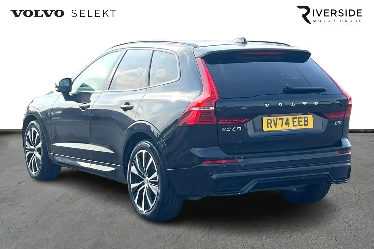 Used Volvo XC60 Ultra 250 HP (183 kW) 2024 Black SUV