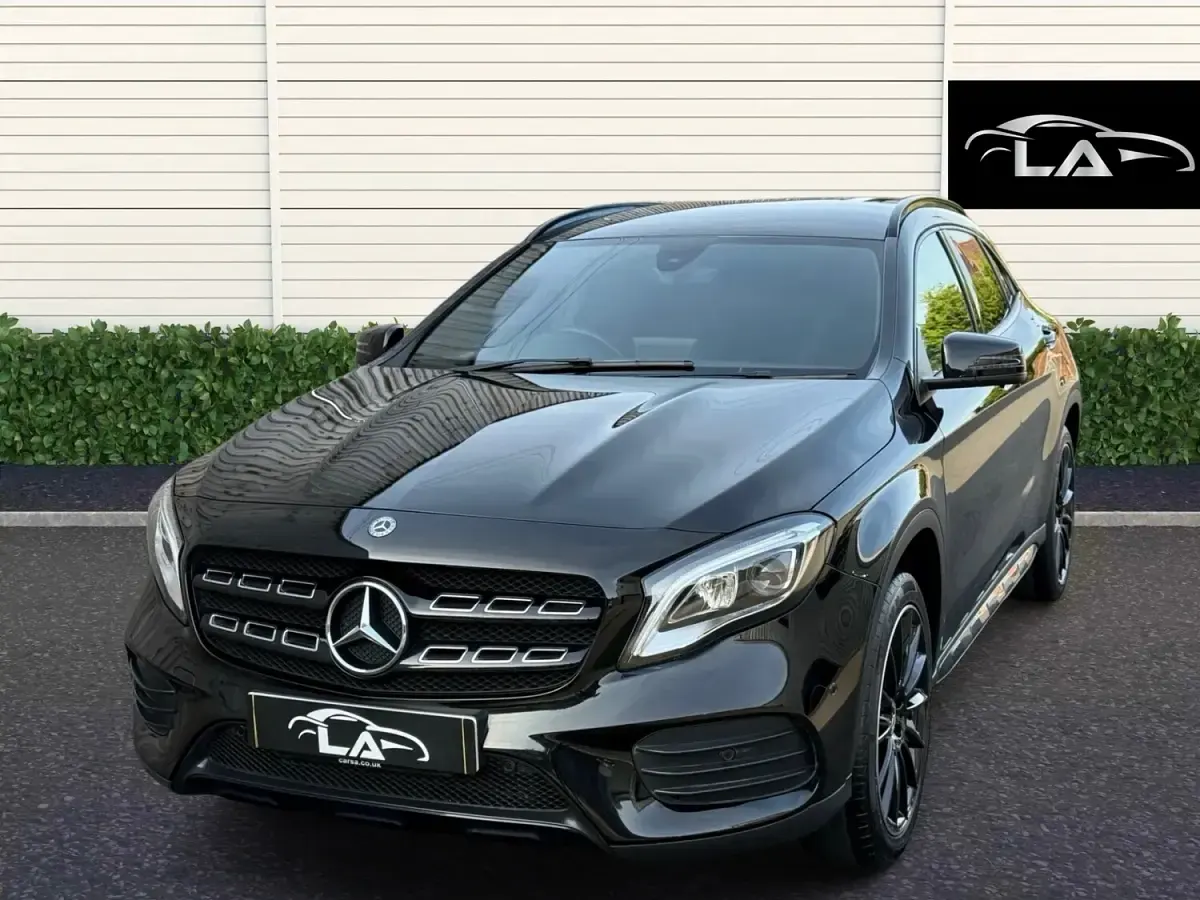 Used Mercedes GLA180 AMG line 122 HP (89 kW) 2020 Black SUV