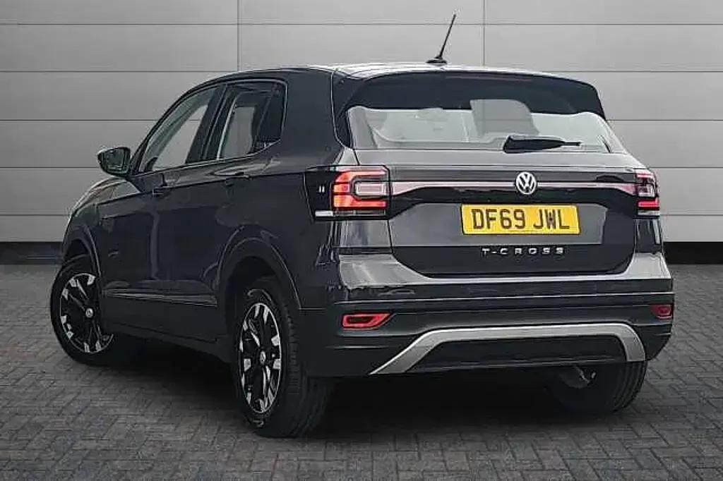 Used VW T-Cross 95 HP (69 kW) 2020 Black SUV