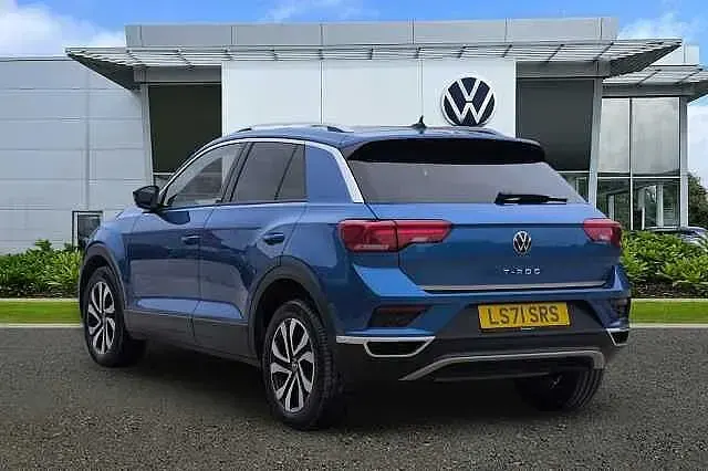 Used VW T-Roc Active 150 HP (110 kW) 2021 Blue SUV