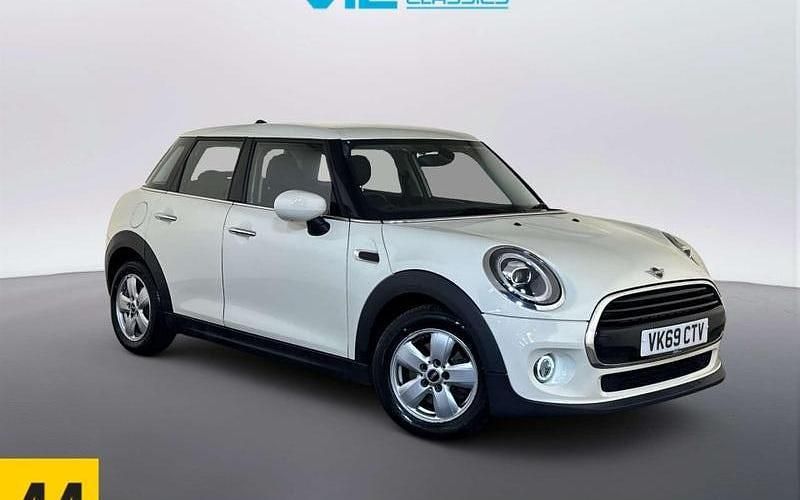 Używany Mini Cooper Classic 136 KM (100 kW) 2019 Hatchback