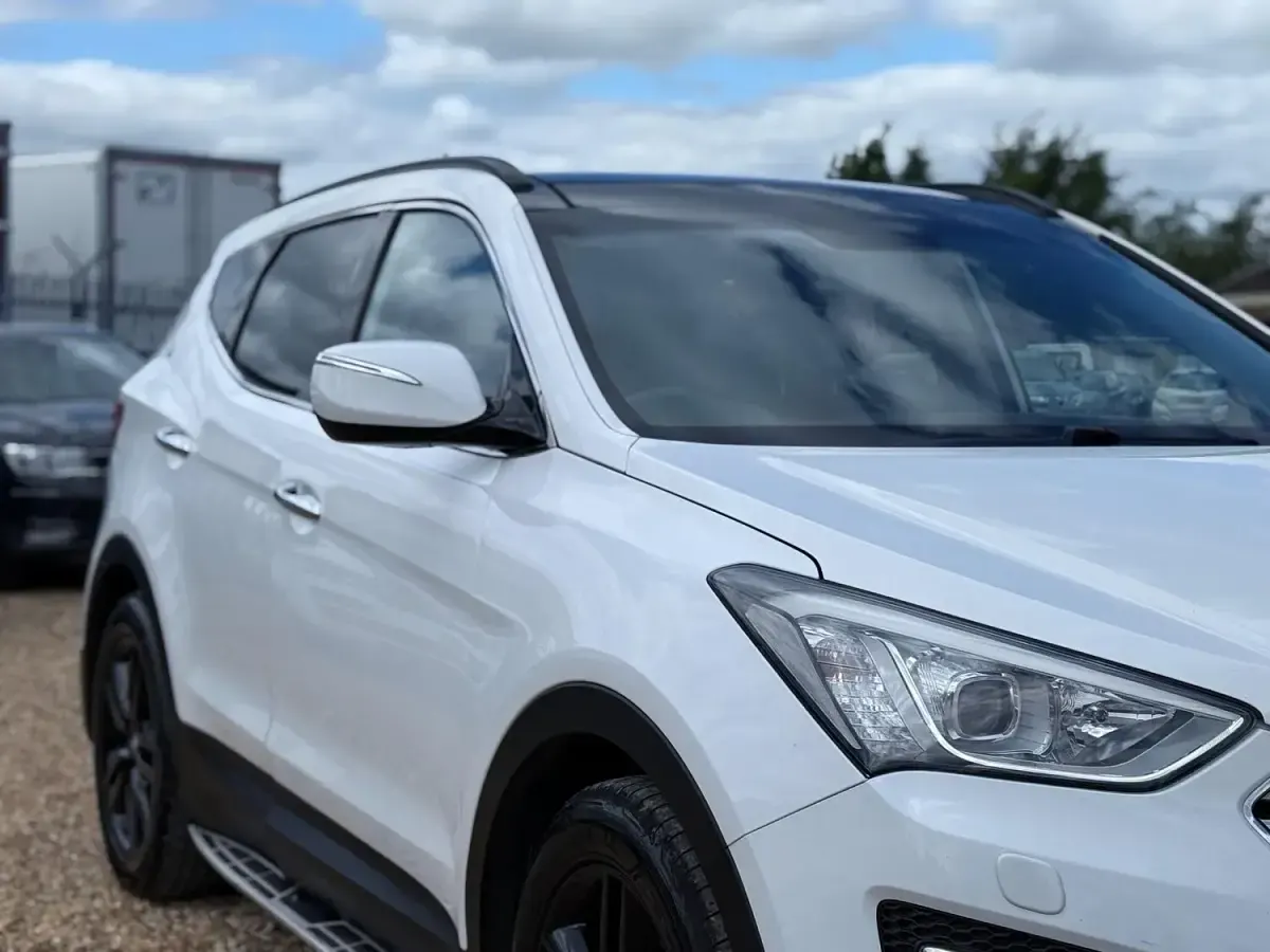 Used Hyundai Santa Fe Premium SE 2014 White SUV