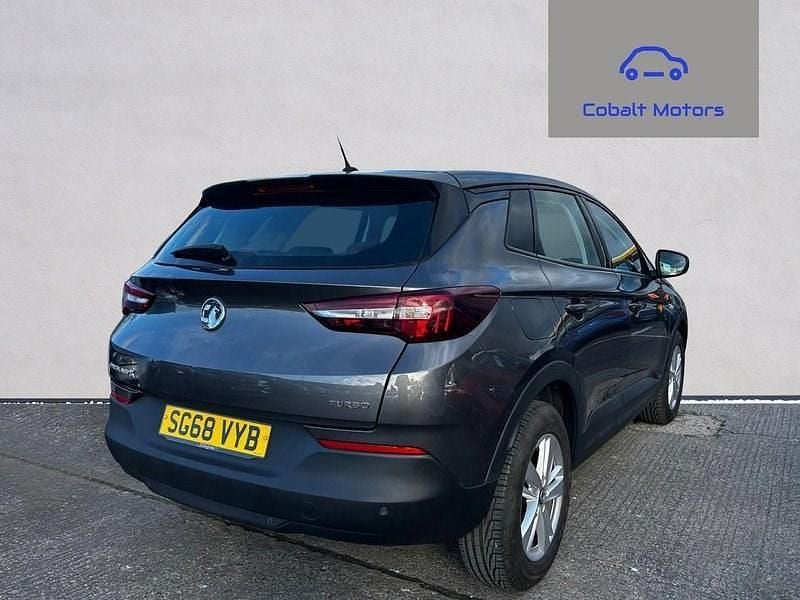 Used Vauxhall Grandland X S 130 HP (95 kW) 2019 Grey SUV