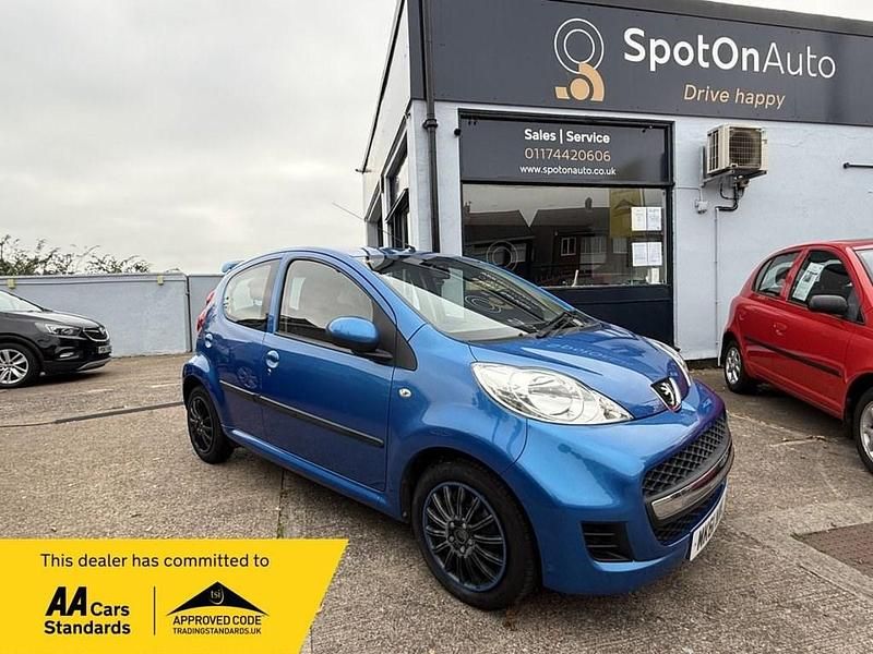 Used Peugeot 107 68 HP (50 kW) 2011 Blue Hatchback