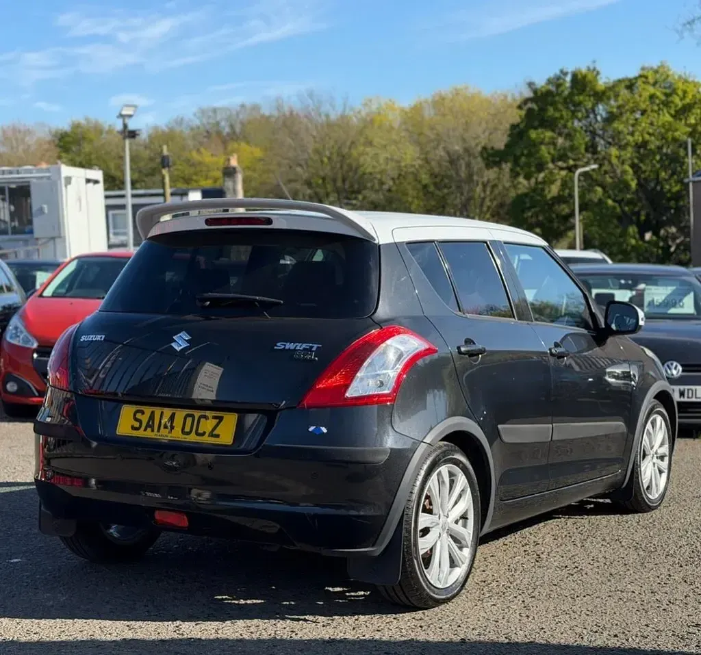 Used Suzuki Swift SZ-L 94 HP (69 kW) 2014 Black/white Hatchback