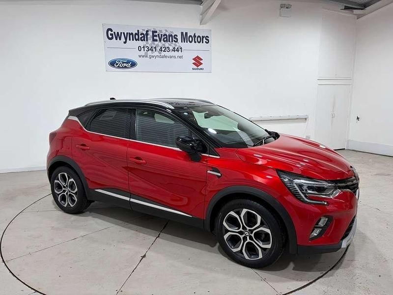 Red/black Used 2024 Renault Captur Techno SUV | £14,495 (Fair price) - Image 1/4