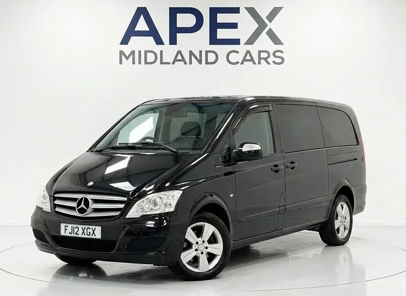 Begagnad Mercedes Viano 258 HK (189 kW) 2012 Svart Minibuss
