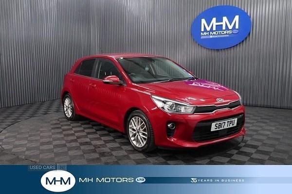 Begagnad Kia Rio 89 HK (65 kW) 2017 Röd Halvkombi