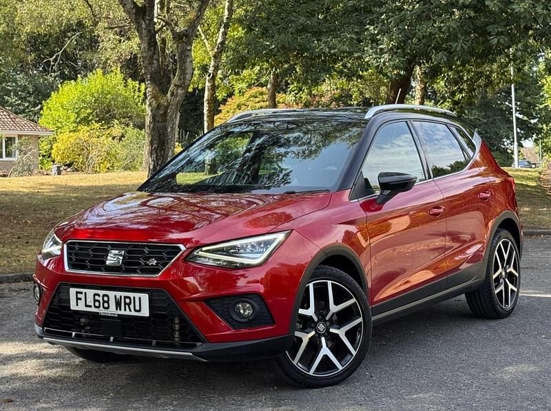 Red Used 2018 Seat Arona FR Sport SUV | £12,825 (Fair price) - Image 1/4