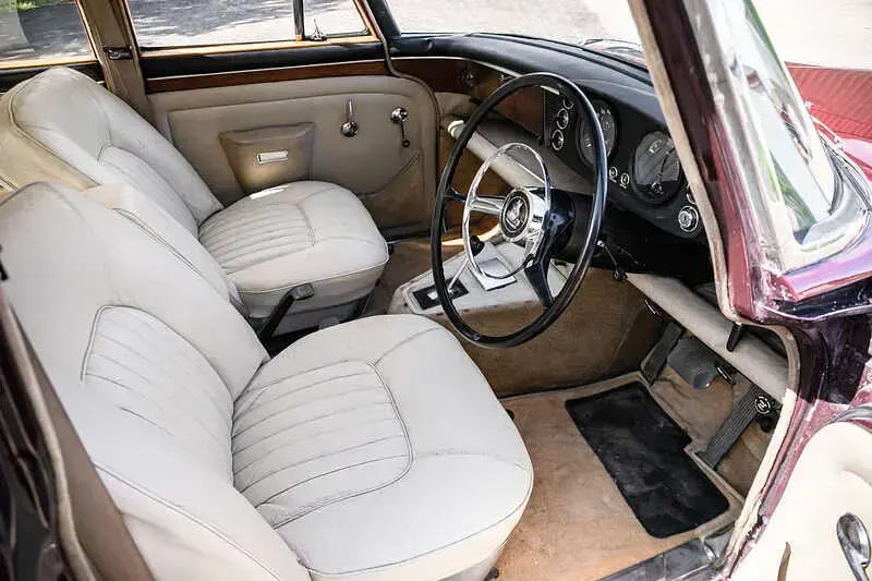 Used Rover 3500 1970 Red