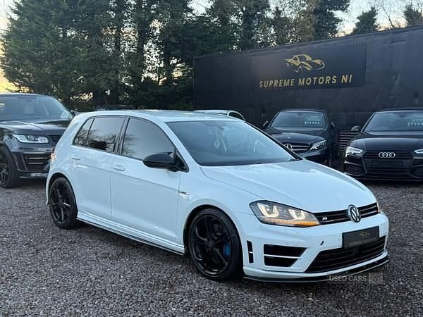 White Used 2016 VW Golf VII R Hatchback | £15,495 (Fair price) - Image 1/4