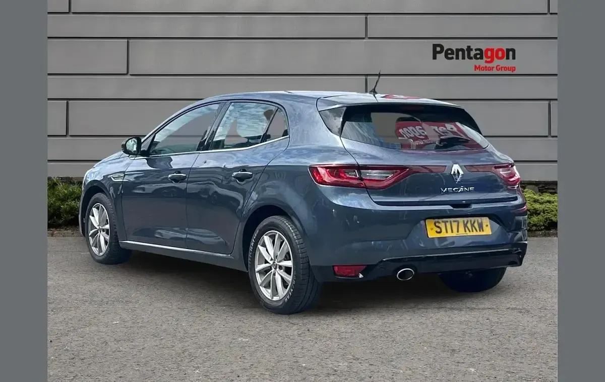 Used Renault Mégane Dynamique 110 HP (80 kW) 2017 Grey Hatchback