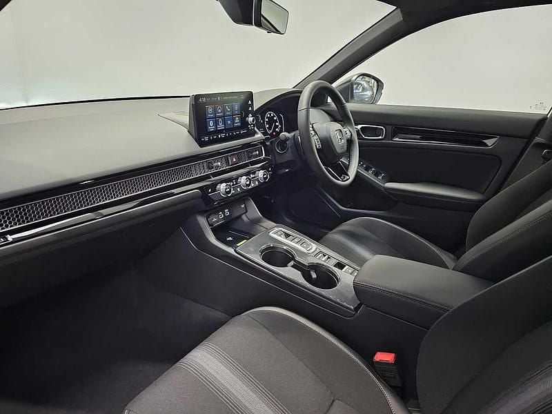 Used Honda Civic Sport 143 HP (105 kW) 2024 Platinum white