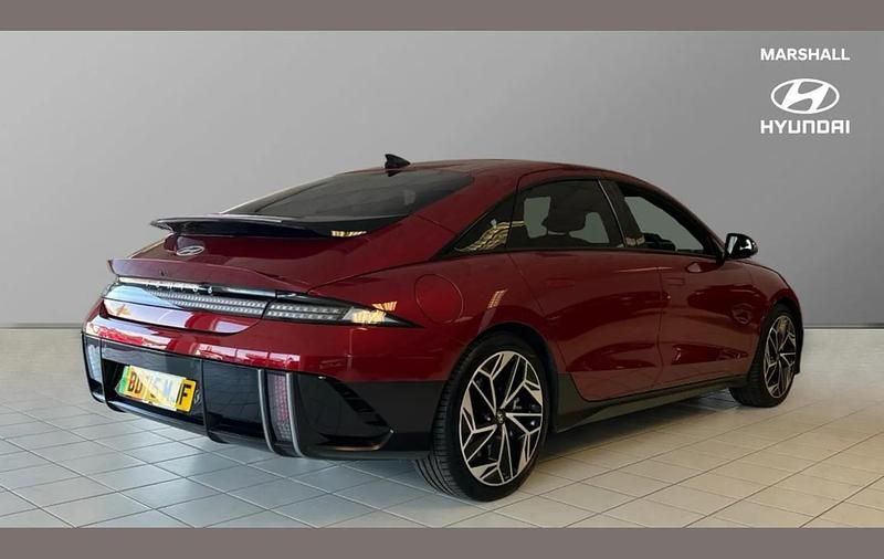 Usado Hyundai Ioniq 6 Premium 167 kW (228 HP) 2025 Vermelho Sedan