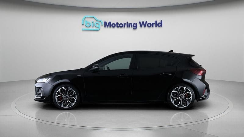 Used Ford Focus ST-Line 125 HP (91 kW) 2022 Black Hatchback