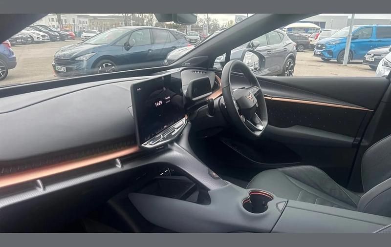 Used Cupra Tavascan VZ2 250 kW (340 HP) 2025 Beige SUV