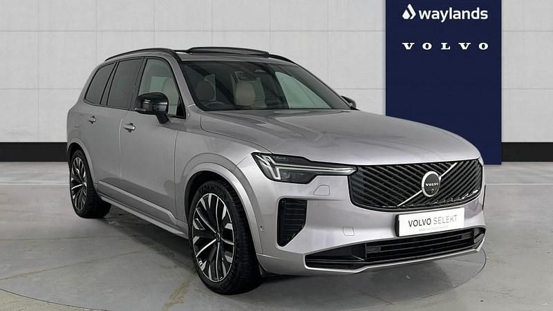 Used Volvo XC90 Plus 247 HP (181 kW) 2025 Silver SUV