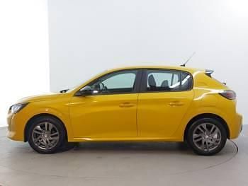 Used Peugeot 208 Active Premium 75 HP (55 kW) 2022 Yellow Hatchback