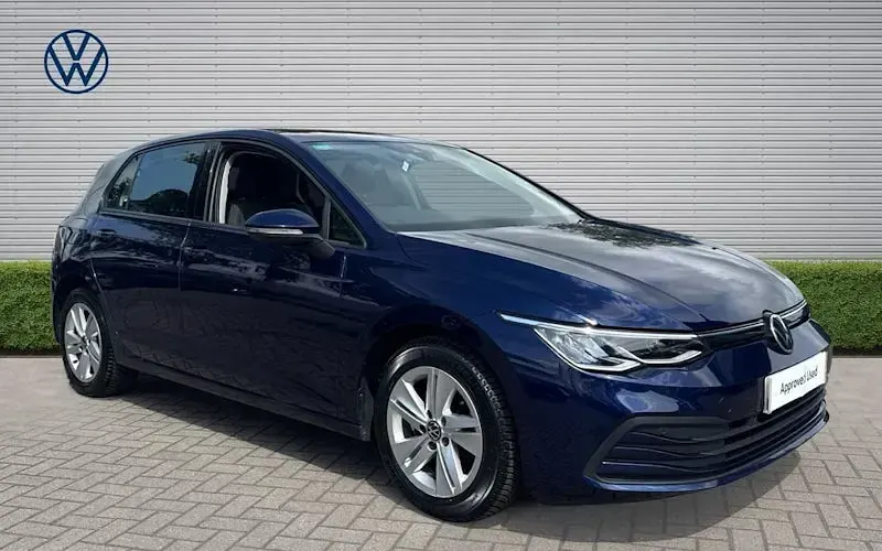 Used VW Golf VIII Life 150 HP (110 kW) 2024 Hatchback