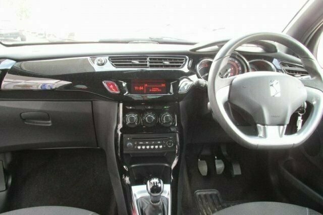 Używany Citroën DS3 2011 Coupe