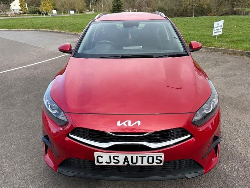 Used Kia Ceed 2024 Red Hatchback