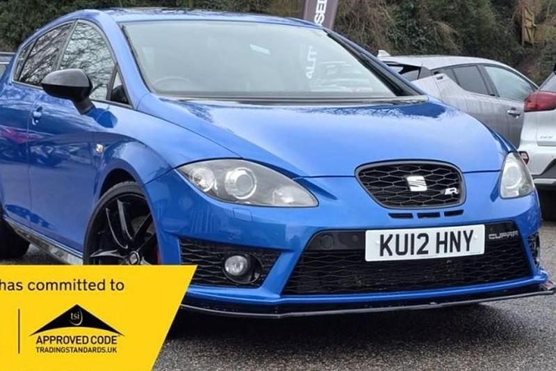 Used Seat Leon CUPRA 265 HP (194 kW) 2012 Blue Hatchback