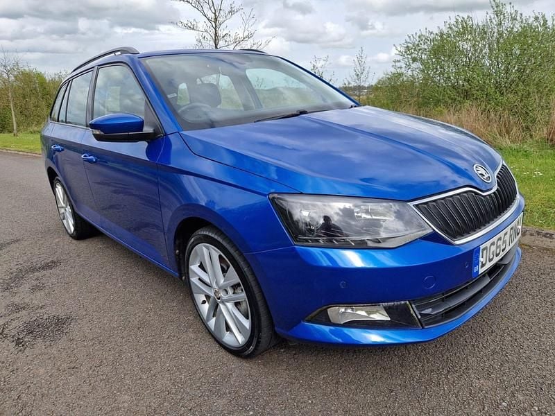 Used Skoda Fabia SE L 110 HP (80 kW) 2015 Blue Estate