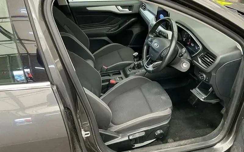 Used Ford Focus Zetec 95 HP (69 kW) 2020 Estate