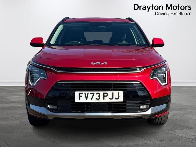Used Kia Niro 139 HP (102 kW) 2023 Red SUV