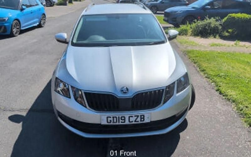Begagnad Skoda Octavia SE 116 HK (85 kW) 2019 Kombi